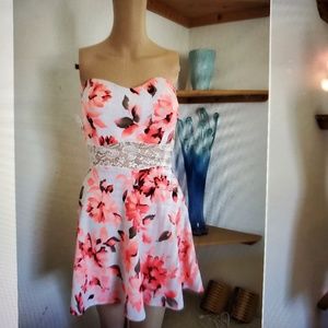 Style Rack Summer Floral Lace Strapless Skater Dress SMALL New/w Tag